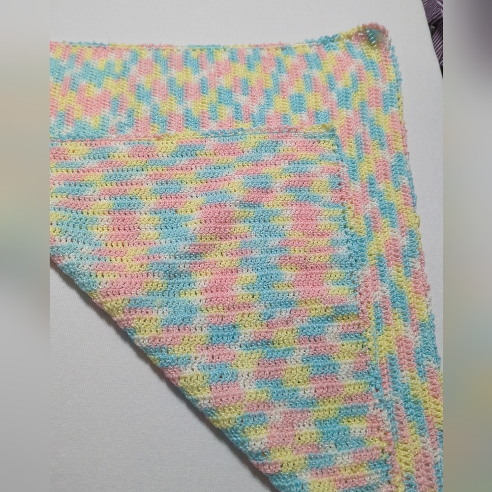 Handmade‎ crochet baby blanket 26x31 pink, yellow, blue and white - Picture 4 of 4